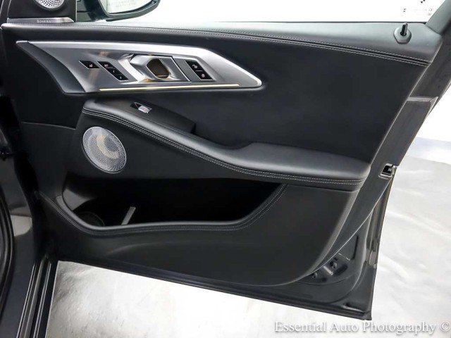 Used 2023 BMW XM AWD/4WD image 33