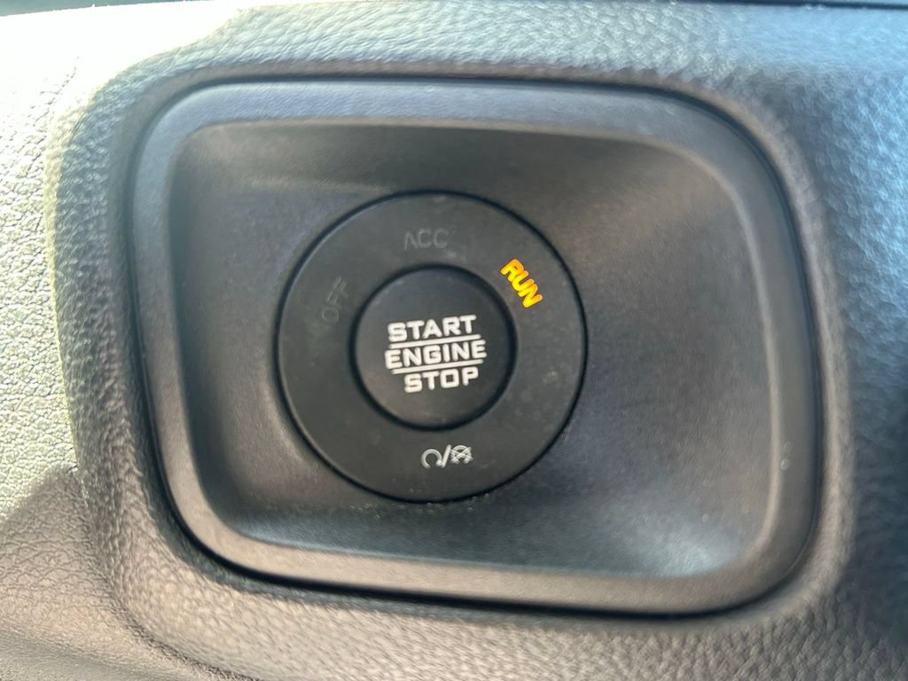 Used 2024 Jeep Wrangler Unlimited AWD/4WD image 18