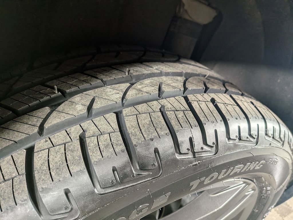 Used 2022 Volkswagen Atlas Cross Sport SEL R-Line image 14