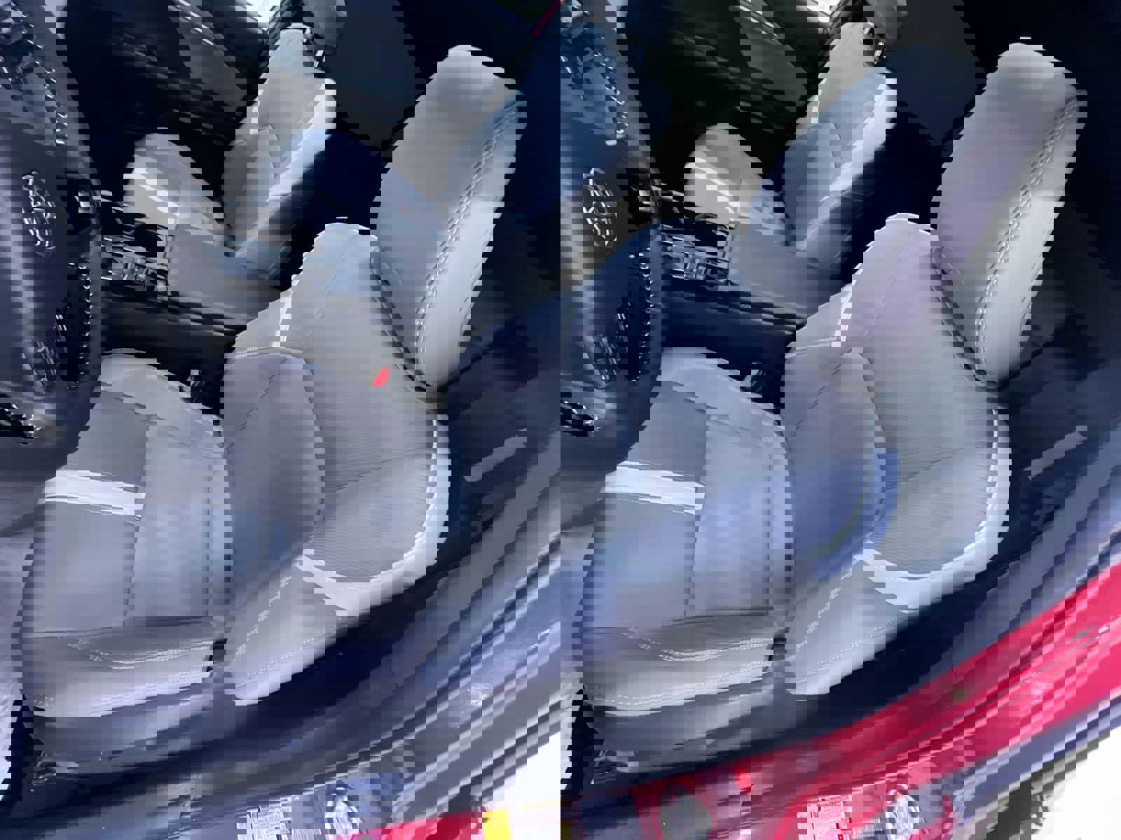 Used 2025 Toyota Camry SE w/ Convenience Package FWD image 6