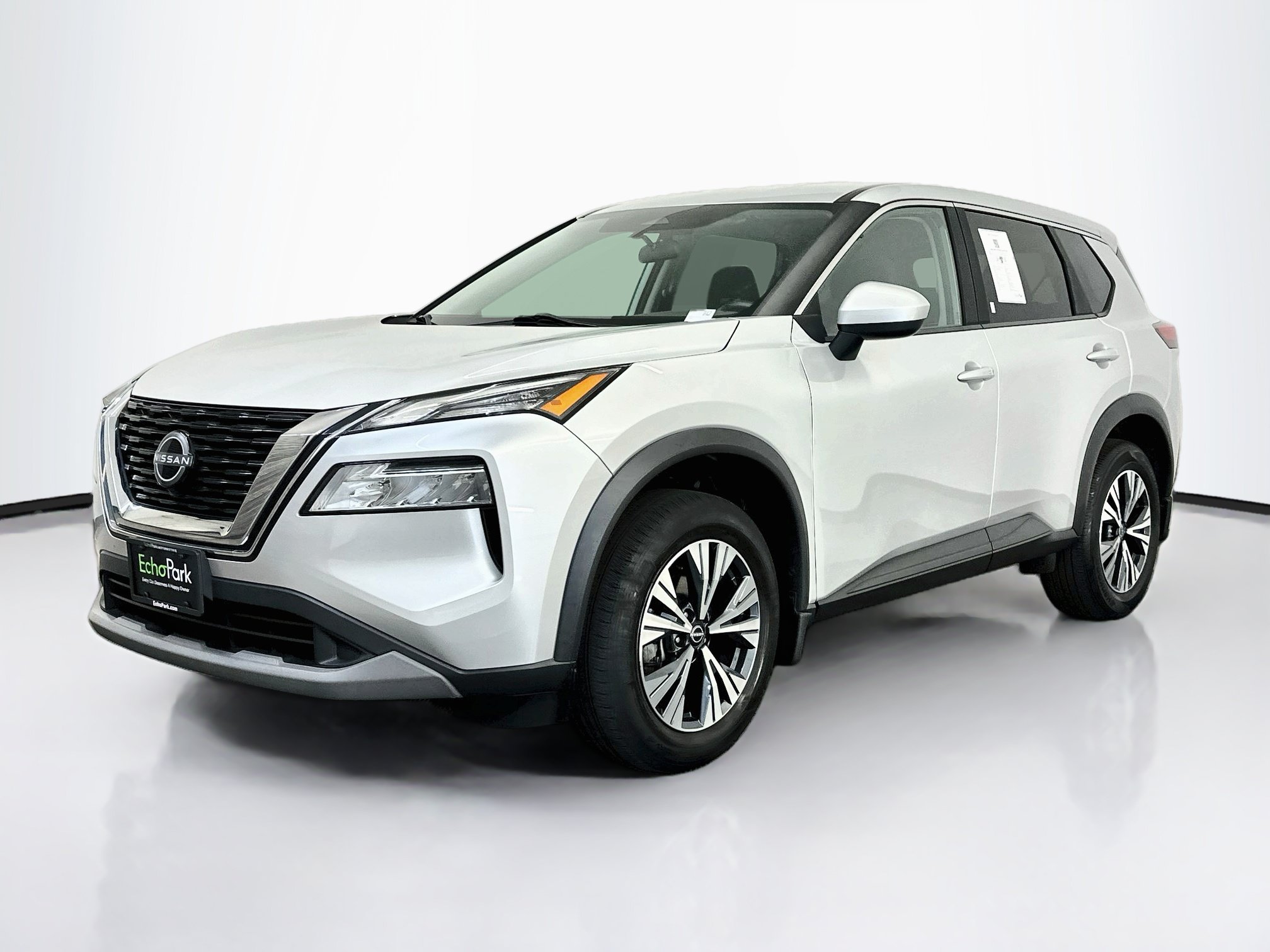 Used 2023 Nissan Rogue SV AWD/4WD image 3