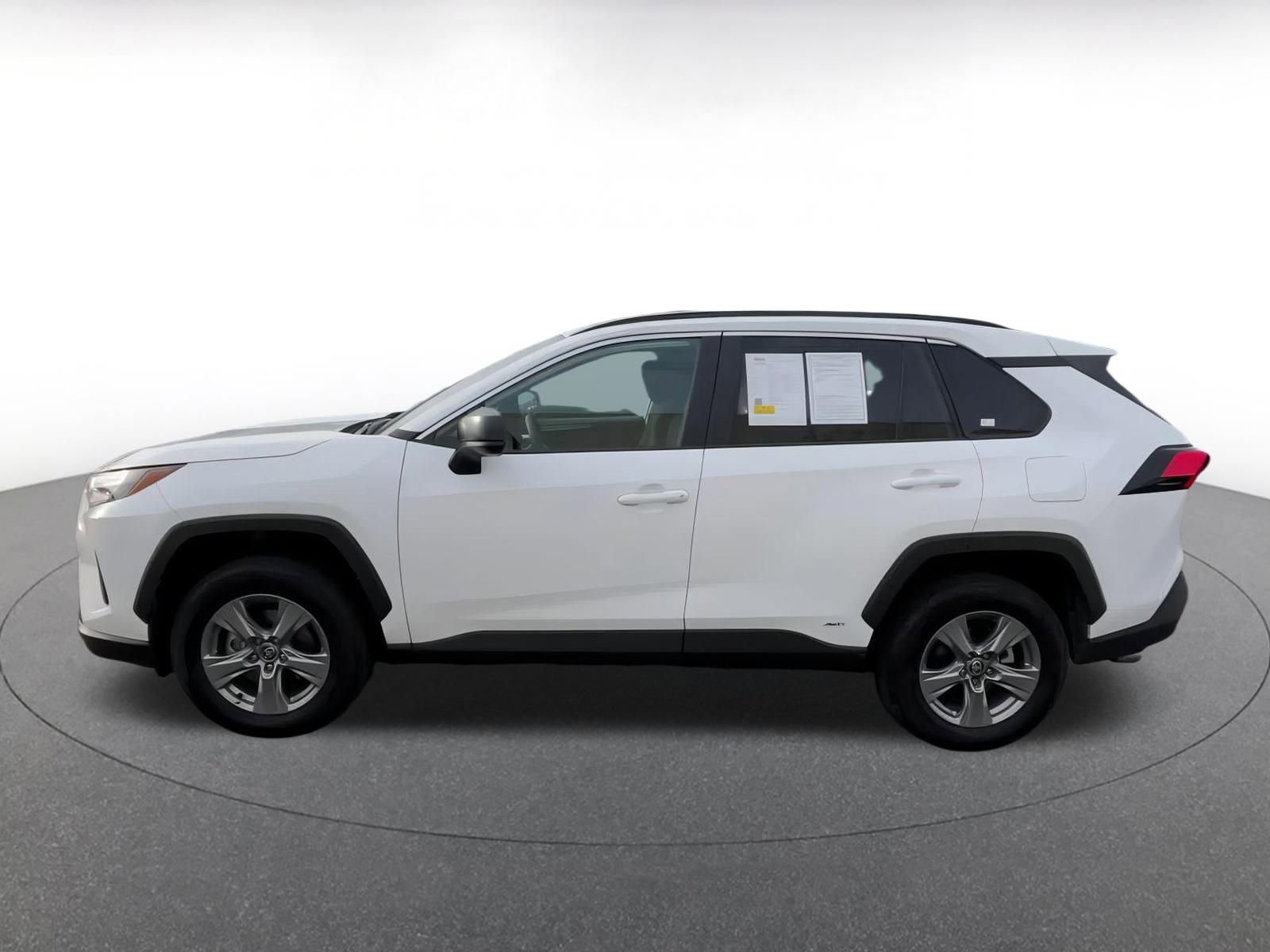 Used 2025 Toyota RAV4 LE image 8