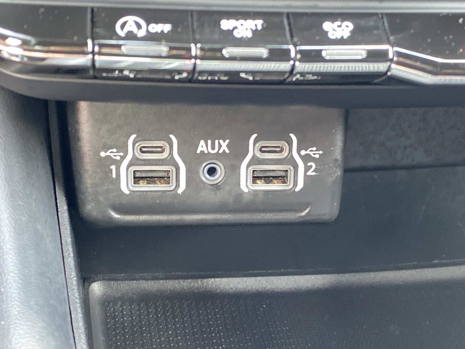 Certified 2024 Dodge Durango SXT w/ 3rd Row Seating Group image 30