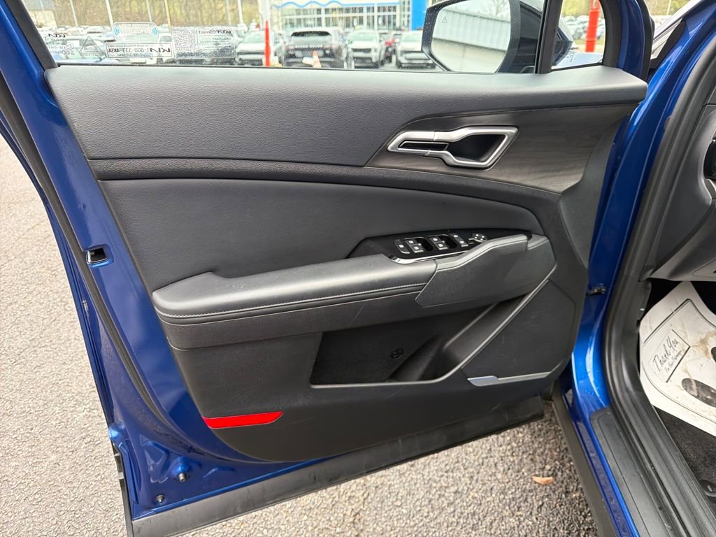 Certified 2023 Kia Sportage X-Line image 21