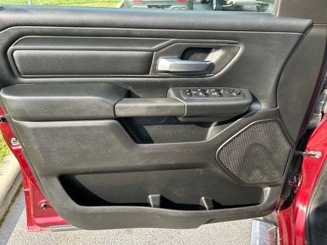 Used 2019 RAM 1500 Tradesman w/ SXT Appearance Group AWD/4WD image 9