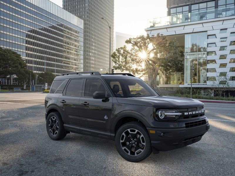 Used 2024 Ford Bronco Sport Outer Banks w/ Tech Package image 8