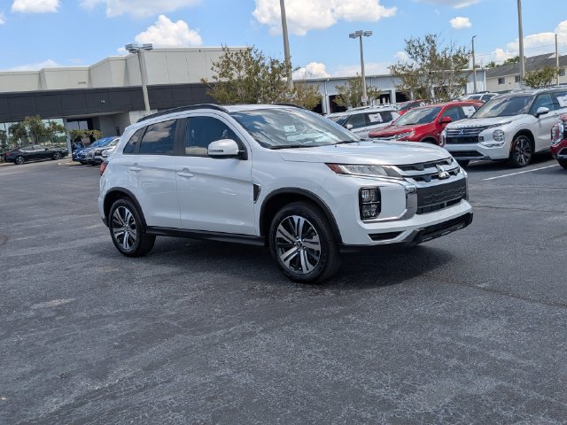 Used 2026 Mitsubishi Outlander Sport SEL AWD/4WD image 4