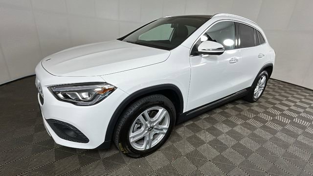 Used 2023 Mercedes-Benz GLA 250 4MATIC w/ Premium Package image 7