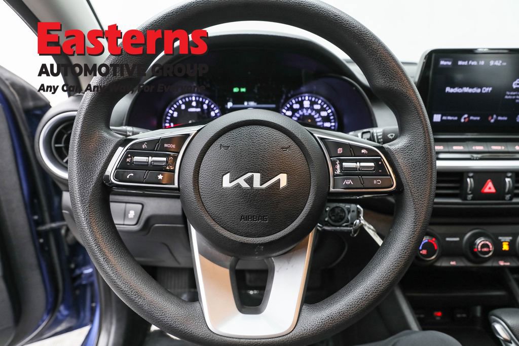 Used 2023 Kia Forte LXS image 10