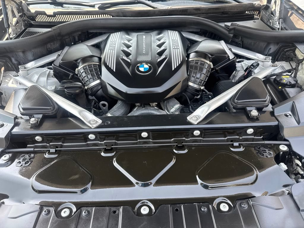 Used 2020 BMW X5 M50i w/ Premium Enhanced Package AWD/4WD image 38