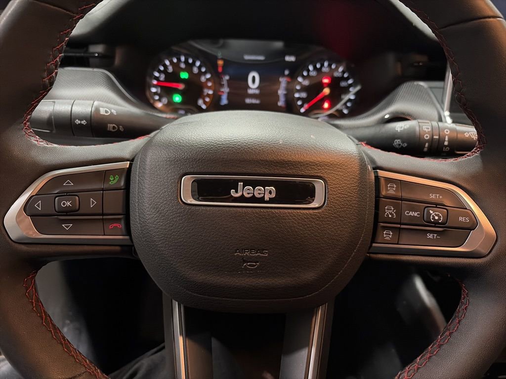 Used 2023 Jeep Compass Trailhawk w/ Trailhawk Convenience Group image 9