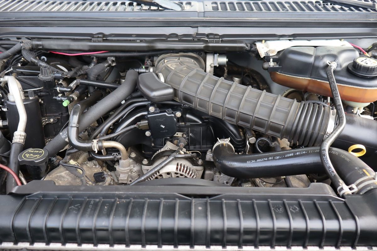 Used 2006 Ford F350 XL image 37