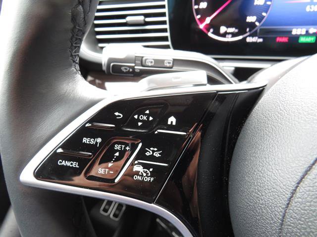 Used 2025 Mercedes-Benz GLE 450e 4MATIC w/ Driver Assistance Package image 11