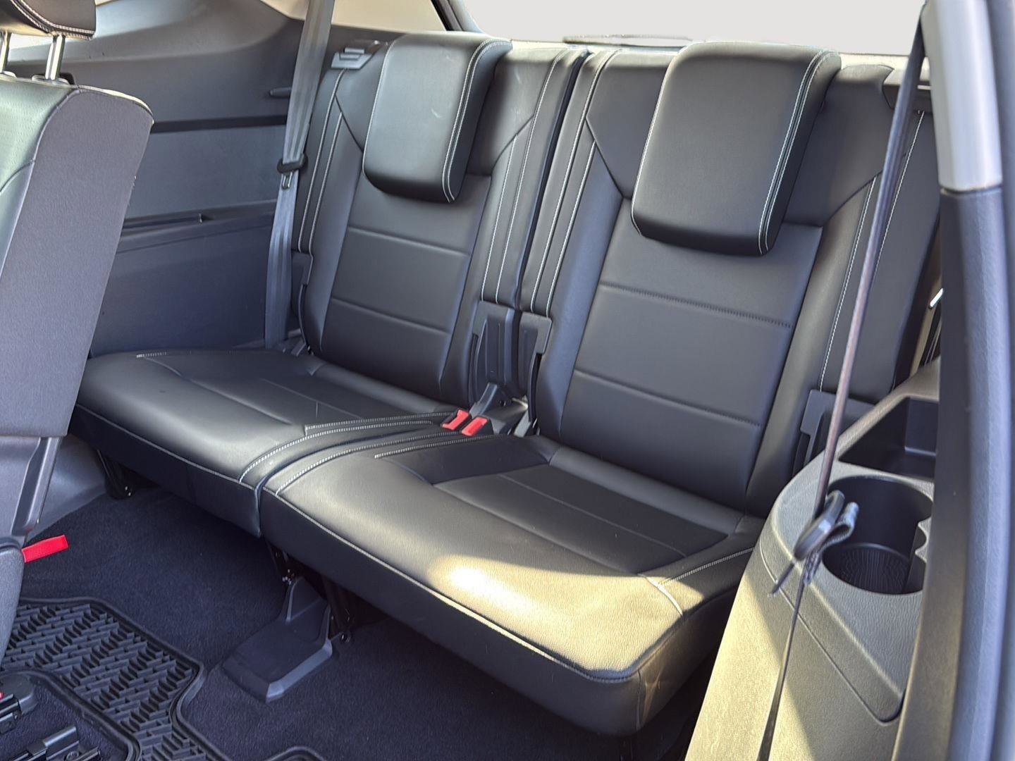 Used 2023 Volkswagen Atlas SE image 23