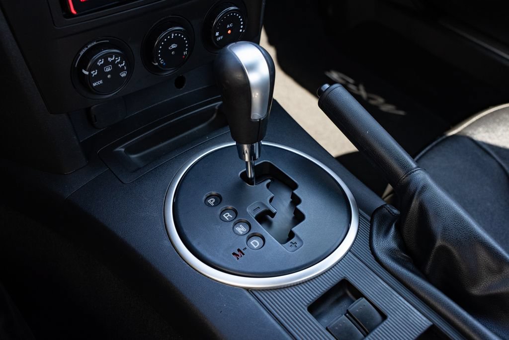 Used 2007 MAZDA MX-5 Miata Touring RWD image 15