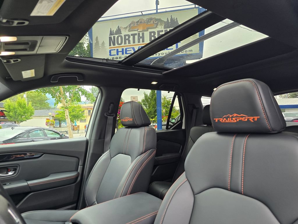 Used 2023 Honda Pilot TrailSport image 23
