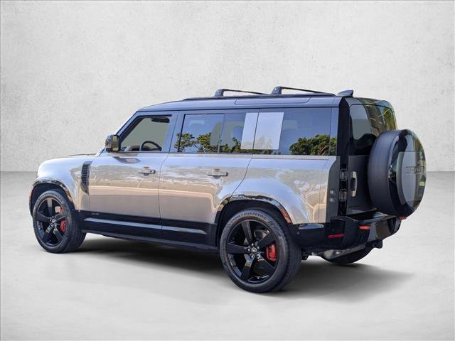 Used 2025 Land Rover Defender 110 X AWD/4WD image 7