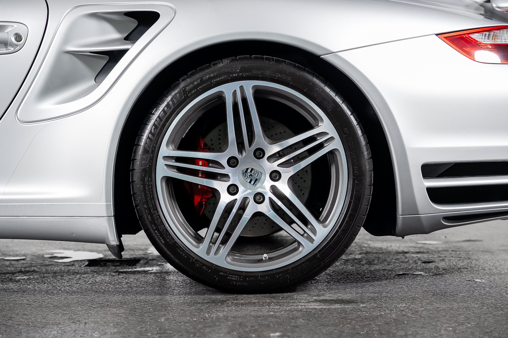 Used 2007 Porsche 911 Turbo AWD/4WD image 19