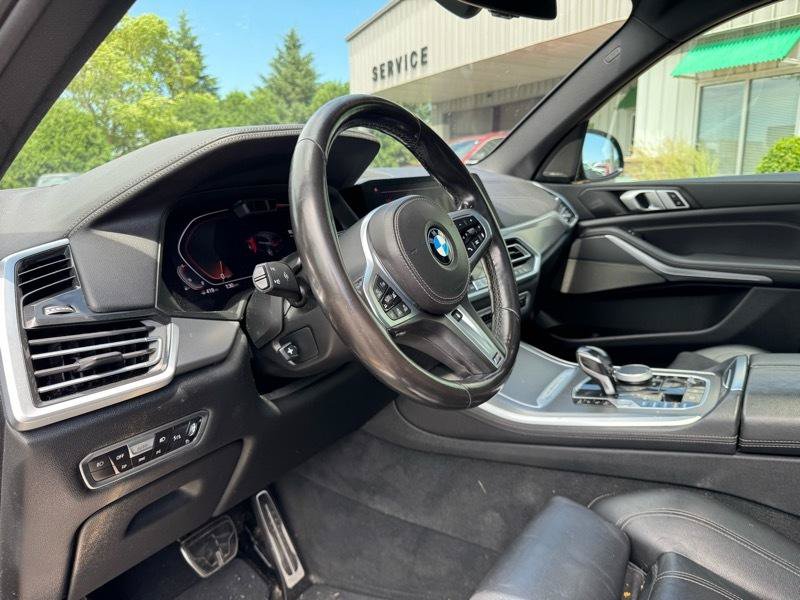 Used 2020 BMW X5 xDrive40i w/ M Sport Package AWD/4WD image 17