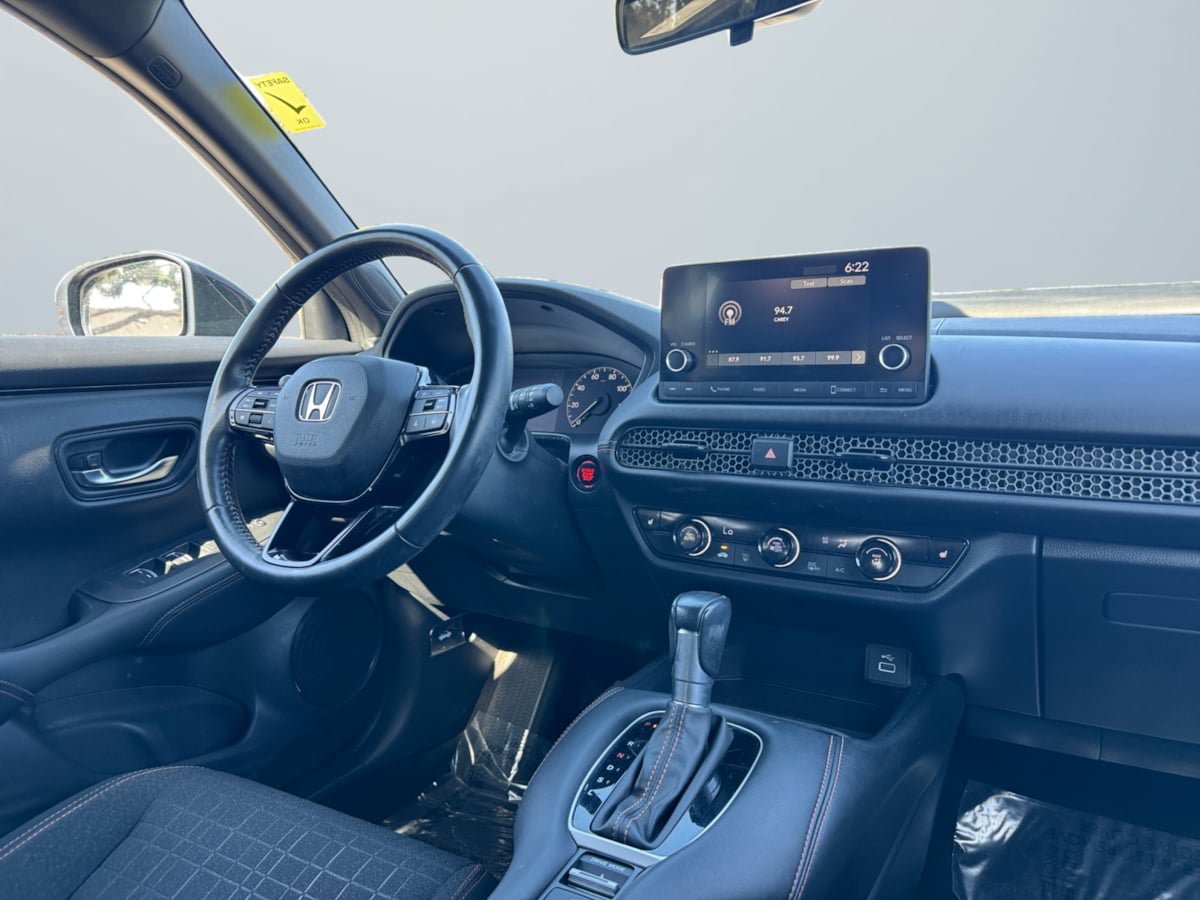 Used 2023 Honda HR-V Sport image 14