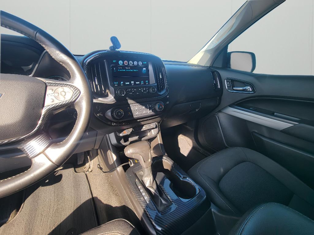 Used 2018 Chevrolet Colorado LT w/ LT Convenience Package RWD image 17