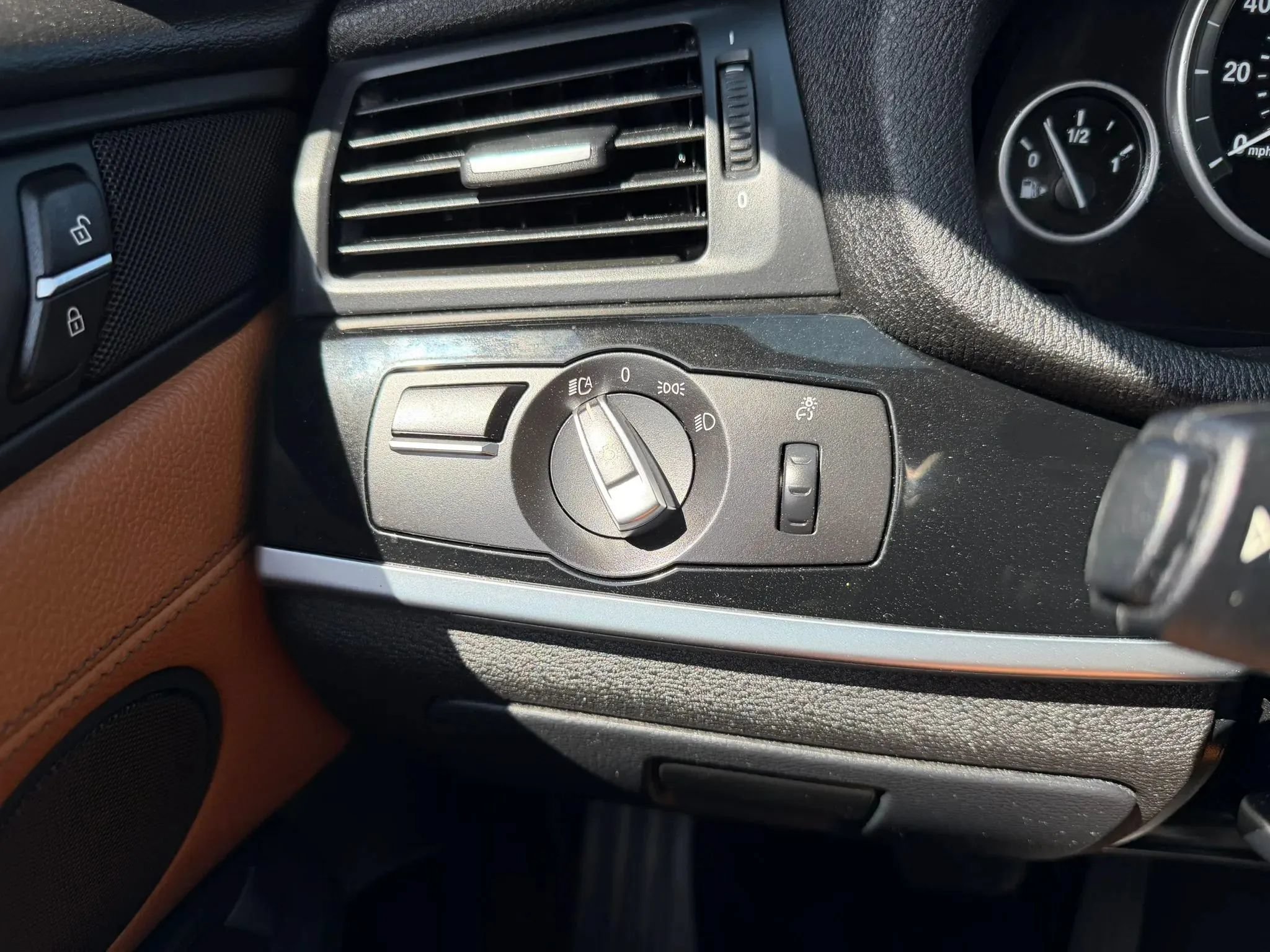 Used 2015 BMW X4 xDrive28i AWD/4WD image 33