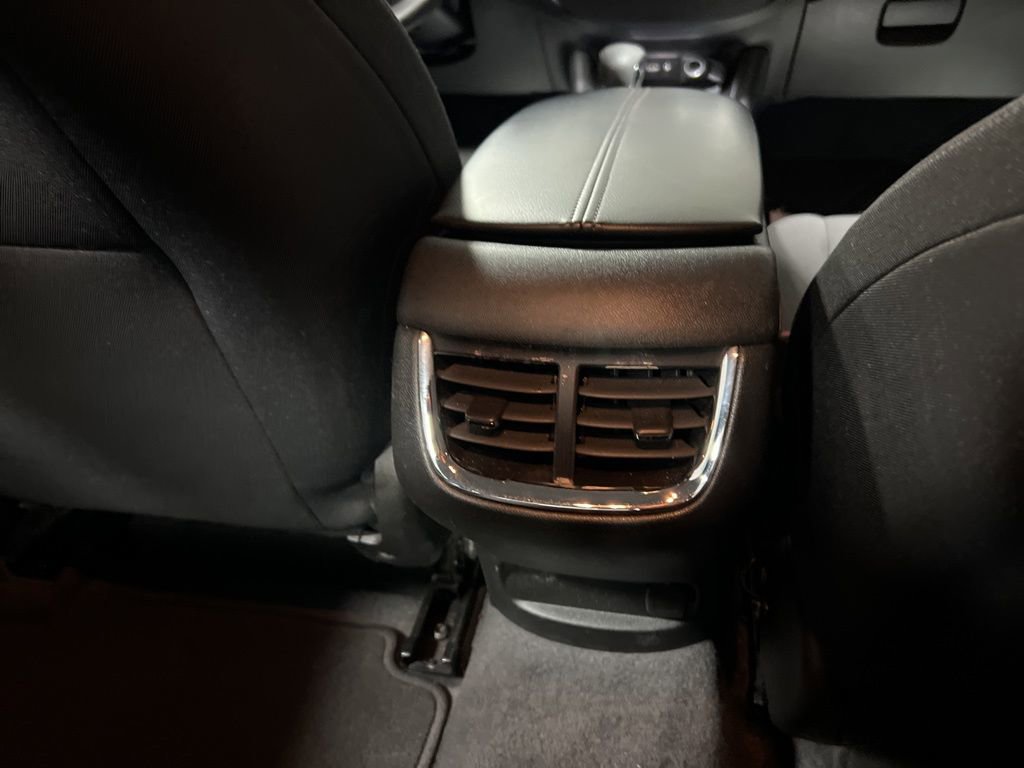 Used 2023 Chevrolet Malibu LT FWD image 13