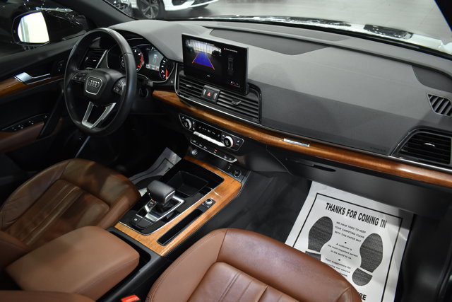 Used 2023 Audi Q5 2.0T Premium w/ Convenience Package AWD/4WD image 16