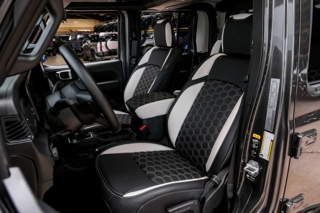 Used 2025 Jeep Gladiator Sport image 73