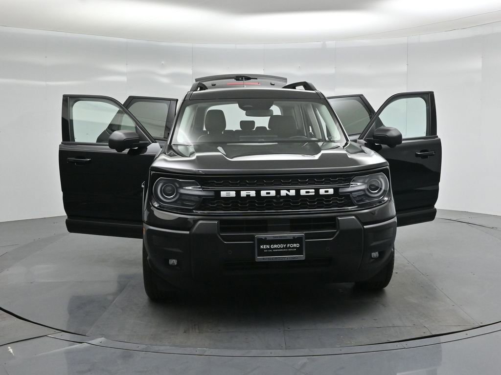 Certified 2025 Ford Bronco Sport Outer Banks w/ Outer Banks Tech Package+ AWD/4WD image 33