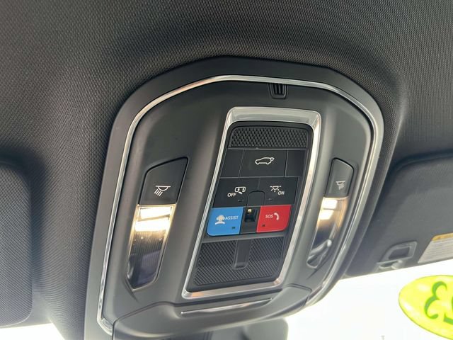 Used 2023 Jeep Grand Cherokee Altitude AWD/4WD image 32