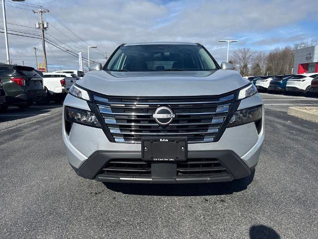 Certified 2024 Nissan Rogue SV AWD/4WD image 4