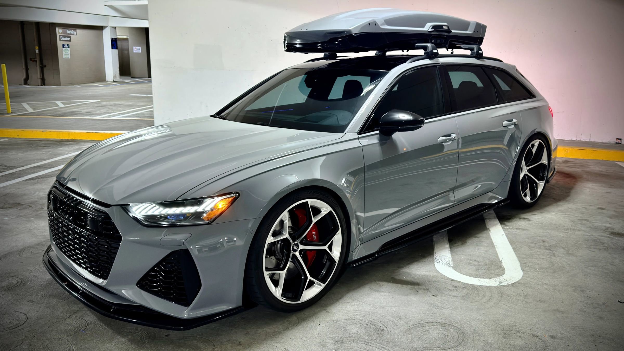Used 2025 Audi RS 6 performance image 2