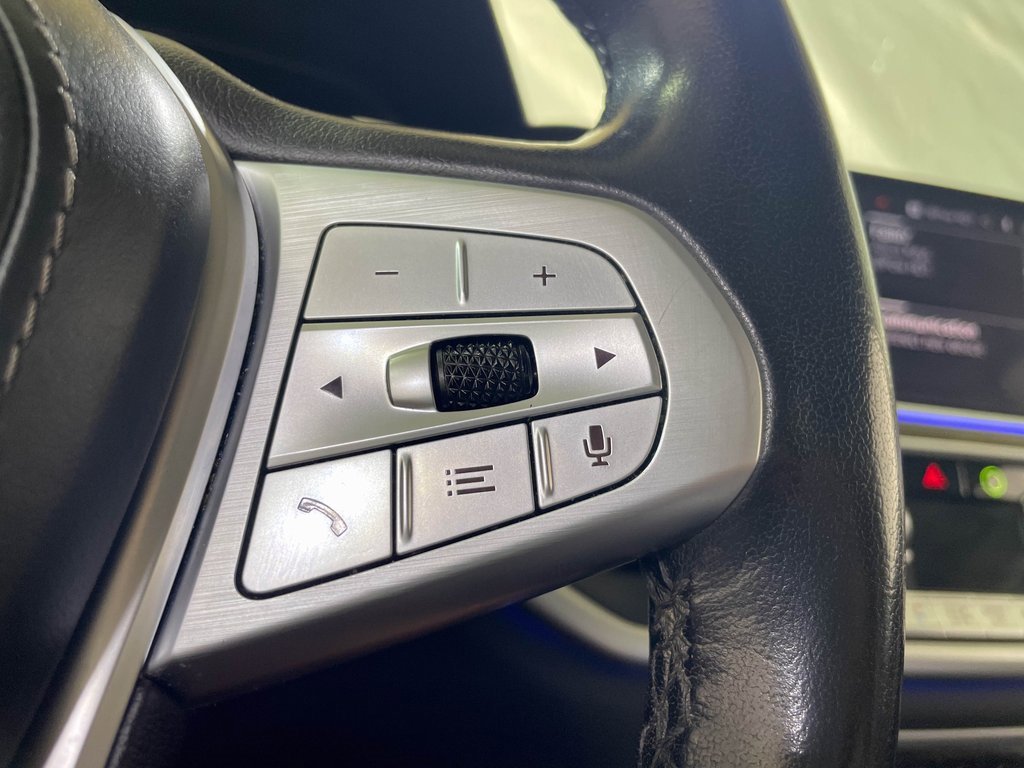 Used 2021 BMW X7 xDrive40i w/ Premium Package image 34