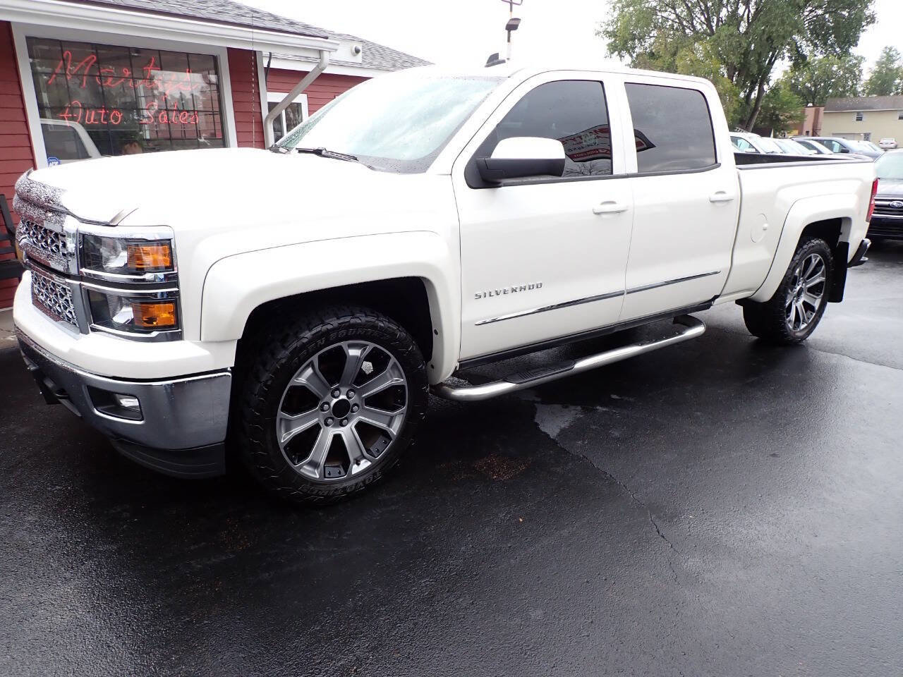 Used 2014 Chevrolet Silverado 1500 LT w/ LT Convenience Package image 3