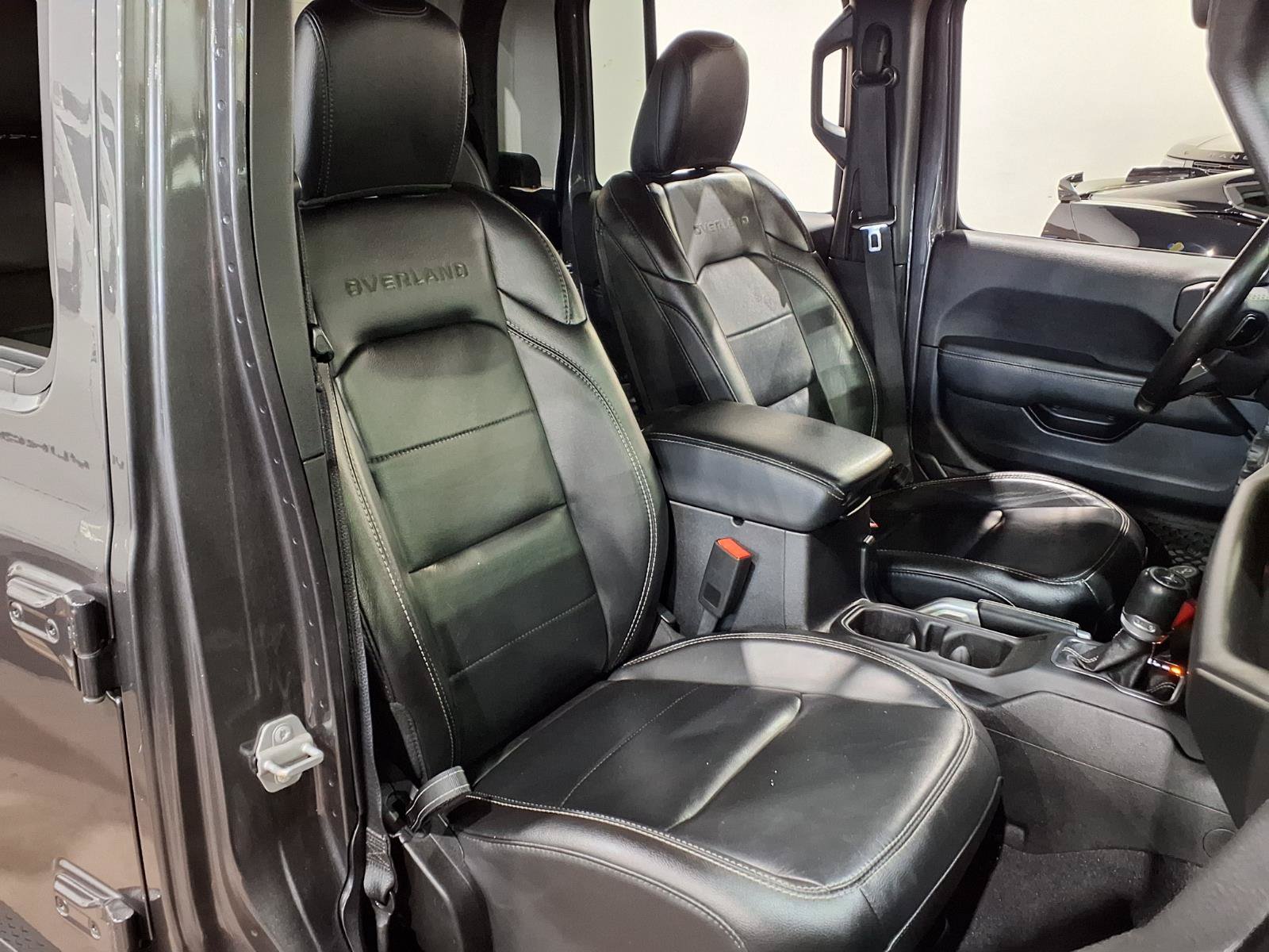Certified 2020 Jeep Gladiator Overland AWD/4WD image 23