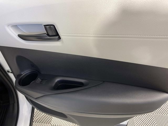 Used 2023 Toyota Corolla Cross LE w/ Moonroof Package image 25