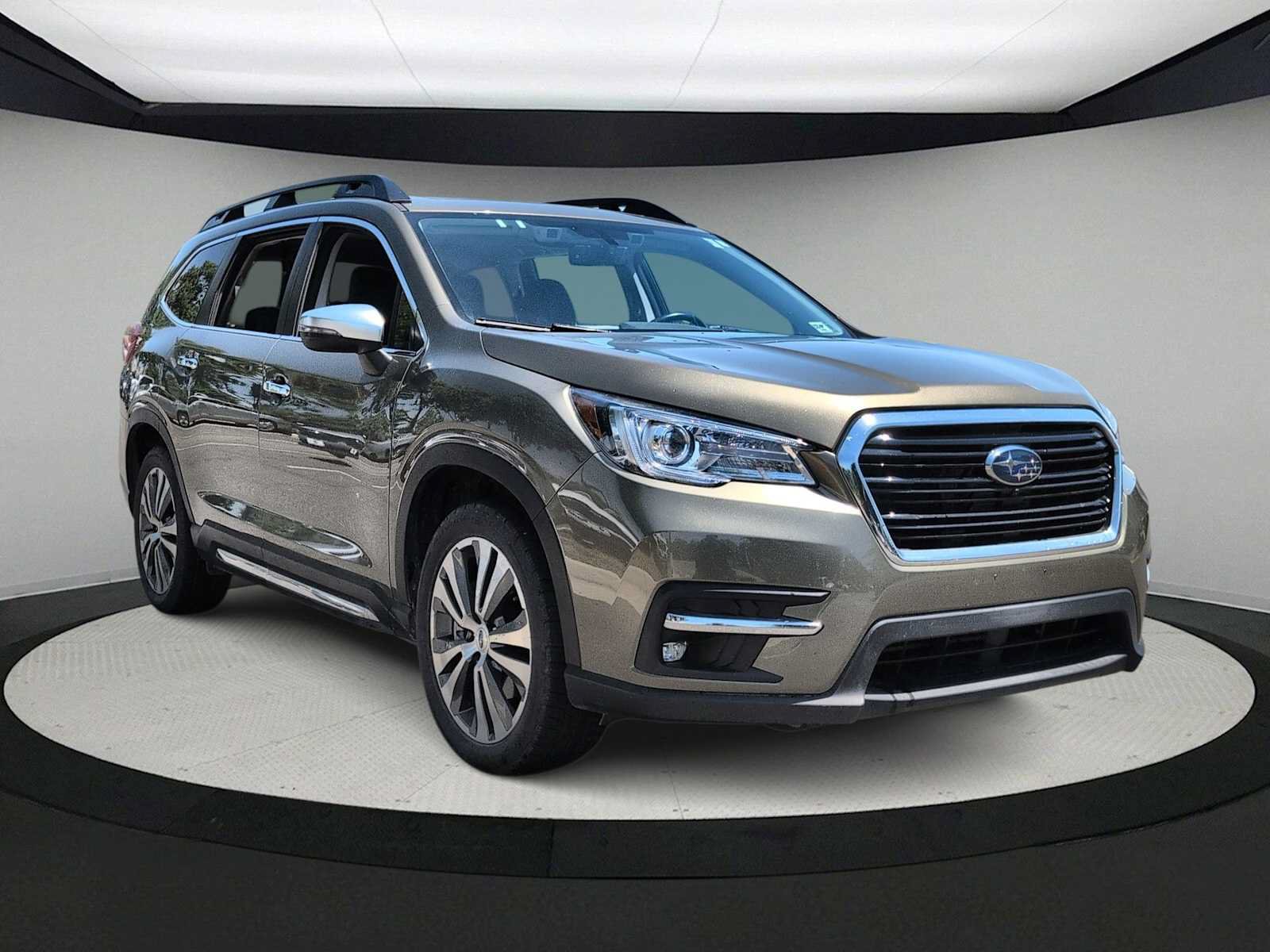 Certified 2022 Subaru Ascent Touring AWD/4WD image 2