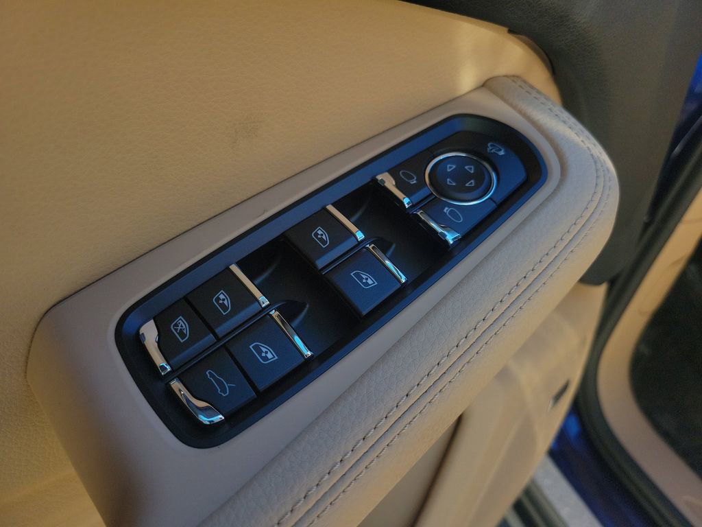 New 2026 Porsche Macan image 27