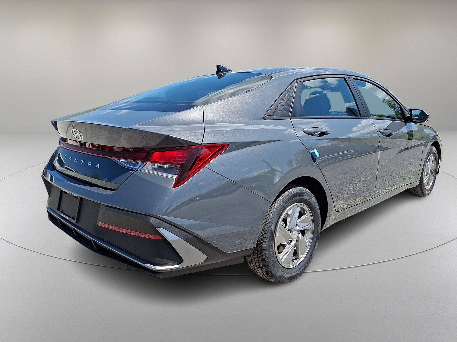 New 2026 Hyundai Elantra SE FWD image 7