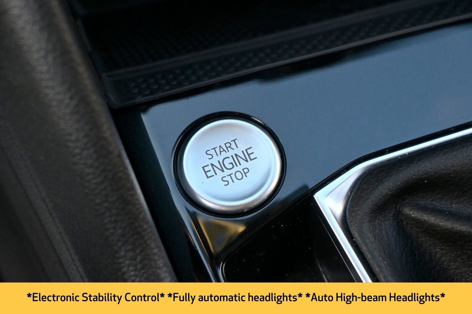 Used 2024 Volkswagen Taos SE w/ Panoramic Sunroof Package image 8