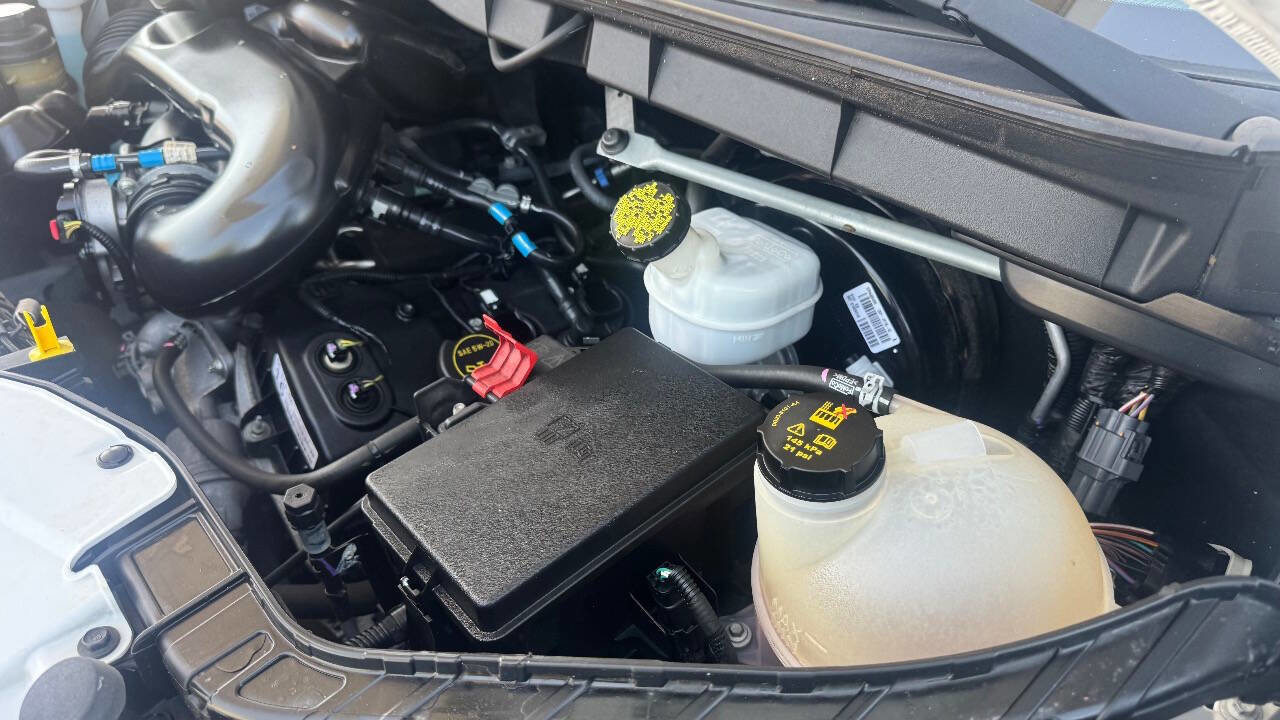 Used 2018 Ford Transit 250 138 image 26