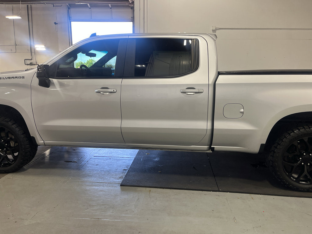 Used 2021 Chevrolet Silverado 1500 LT w/ Fleet Comfort Package AWD/4WD image 5