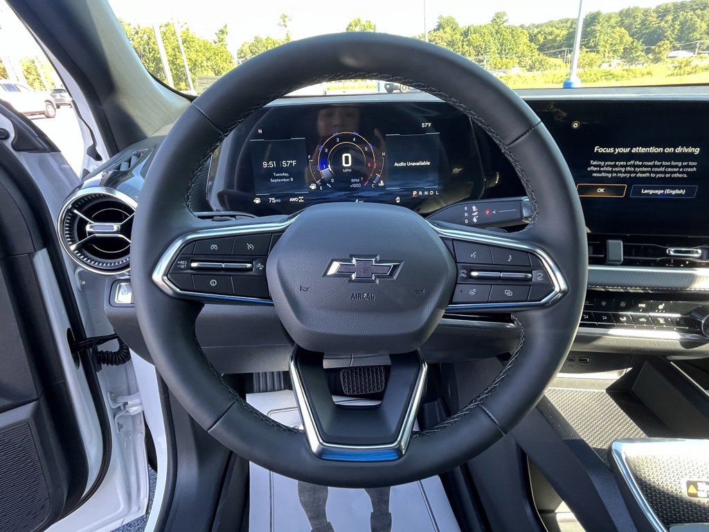 New 2026 Chevrolet Equinox LT w/ Convenience Package II image 2