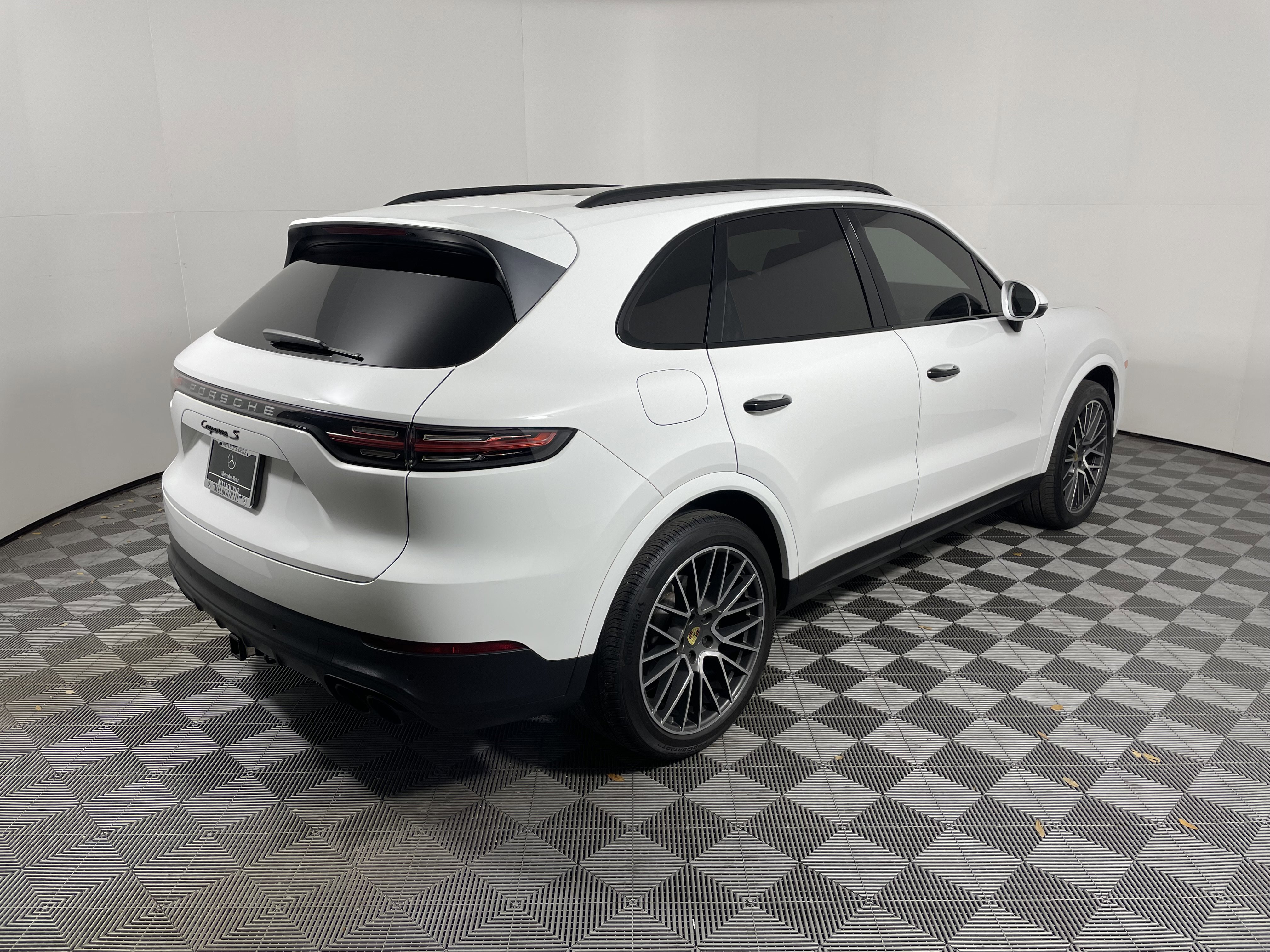 Used 2021 Porsche Cayenne S image 7