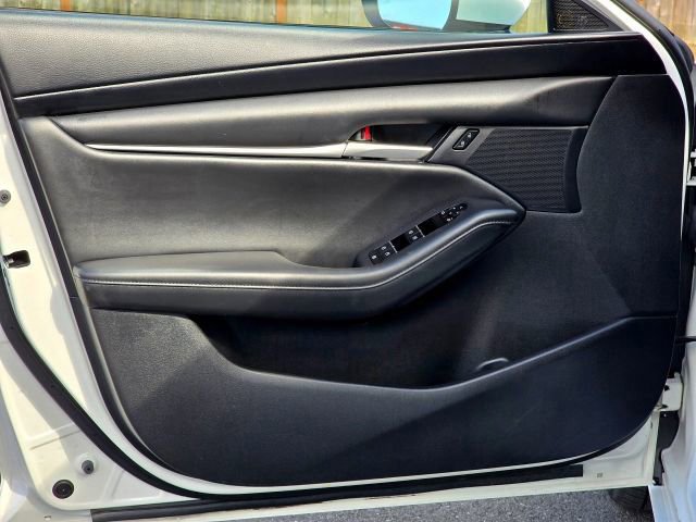 Used 2020 MAZDA MAZDA3 Sedan w/ Select Package FWD image 25