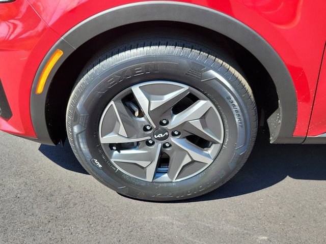 Certified 2022 Kia Sorento EX image 6