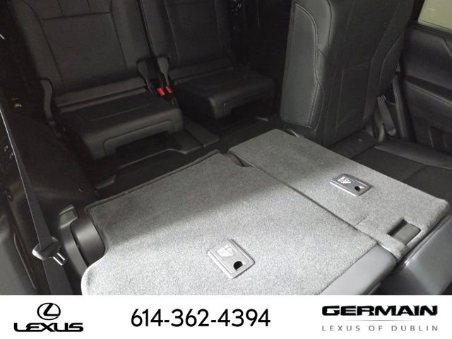 Used 2025 Lexus LX 600 4WD w/ Appearance Package image 19