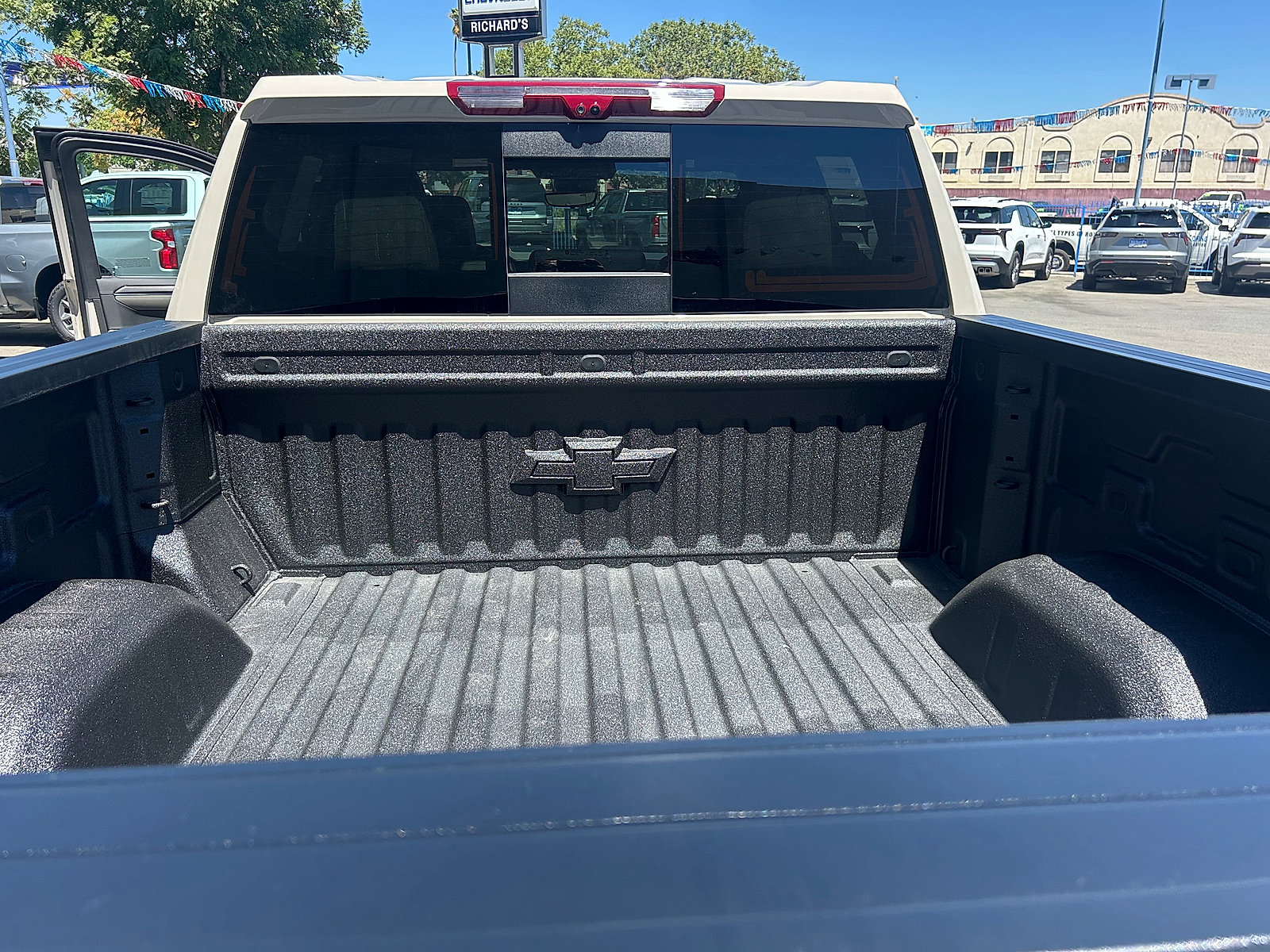 New 2026 Chevrolet Silverado 1500 ZR2 w/ Dark Appearance Package AWD/4WD image 37