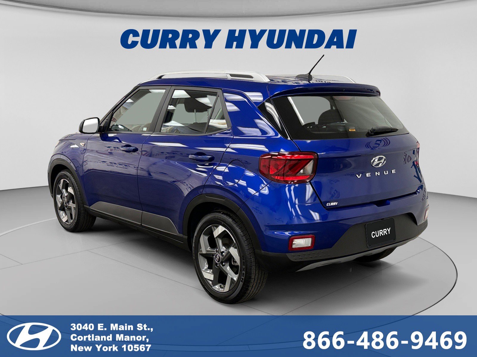 Used 2023 Hyundai Venue SEL w/ Cargo Package FWD image 3